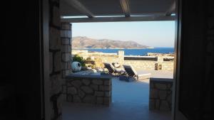 Ataraxia- Stonebuilt Studios and Apartments Kimolos-Island Greece