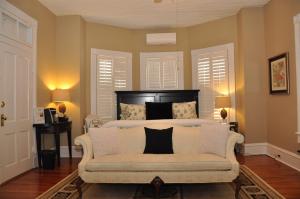 Deluxe King Room room in Trowell Historic Inn