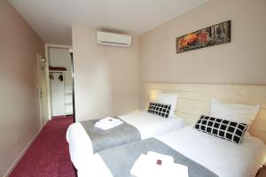 Hotels Hotel La Couronne : photos des chambres