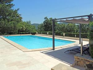 Luxurious Villa at Le Plan-de-la-Tour with Swimming Pool