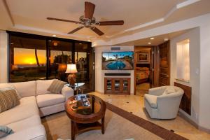 Apartment room in Kihei Beach #102 by Ali'i Resorts