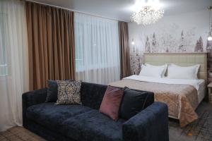 Junior Suite room in Aurora Park Hotel