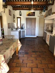 Villa dans le LUBERON à 2 km de LOURMARIN