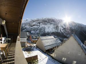 Maisons de vacances VAUJANYLOCATIONS - Chalet Perin : photos des chambres