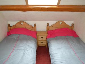 Maisons de vacances VAUJANYLOCATIONS - Chalet Perin : photos des chambres