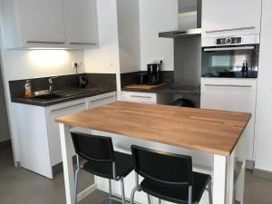 Maisons de vacances VAUJANYLOCATIONS - Domaine du Patre : photos des chambres