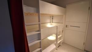 Maisons de vacances VAUJANYLOCATIONS - Domaine du Patre : photos des chambres