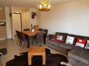 Maisons de vacances VAUJANYLOCATIONS - Domaine du Patre : photos des chambres