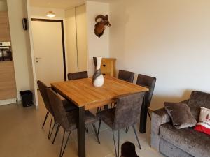 Maisons de vacances VAUJANYLOCATIONS - Domaine du Patre : photos des chambres