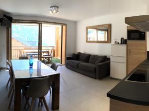 Maisons de vacances VAUJANYLOCATIONS - Domaine du Patre : photos des chambres