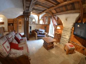 Maisons de vacances VAUJANYLOCATIONS - Le Grenier de Germaine : photos des chambres