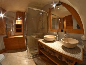 Maisons de vacances VAUJANYLOCATIONS - Le Grenier de Germaine : photos des chambres