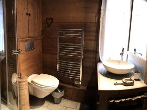 Maisons de vacances VAUJANYLOCATIONS - Le Grenier de Germaine : photos des chambres