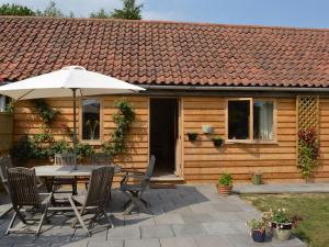 Two-Bedroom Chalet room in Cotenham Barn