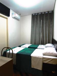 Hotel Minho - Ótima Escolha Próximo à 25 de Março, Brás, Bom Retiro, Metrô e Hospital da Mulher - Café da Manhã Incluso - Estacionamento em Frente