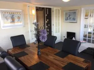 Hogwarts Bed and Continental Breakfast - Minster