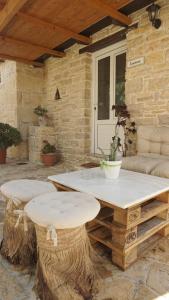 Studio Ioanna Oasis holiday houses