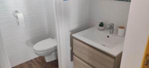 Appartement vue panoramique mer, prêt de vélos, WIFI