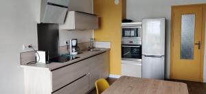 Appartement vue panoramique mer, prêt de vélos, WIFI