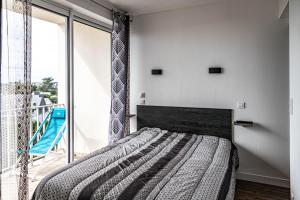 Appartement vue panoramique mer, prêt de vélos, WIFI