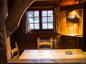 Chalets Les Greniers du Mont Blanc : photos des chambres