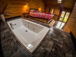 New Forest Lodges