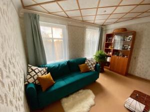 Bright and cosy place at rustic house