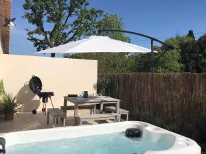 Maisons de vacances Les Mazets et Spa D'Uzes : photos des chambres