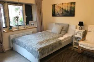 Süßes Apartmenthäuschen in Burg - Dückerstieg