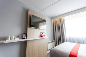 Double or Twin Room room in Holiday Inn Express - Glasgow - City Ctr Theatreland an IHG Hotel