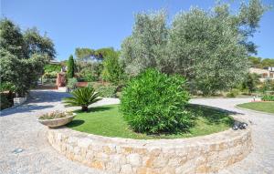 Gorgeous Apartment In Puget-Sur-Argens