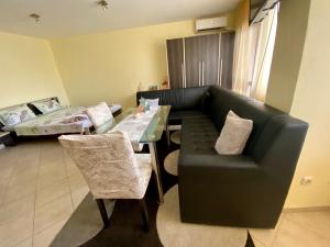 Boulevard Apartments