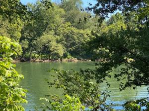 Riverfront Lodge