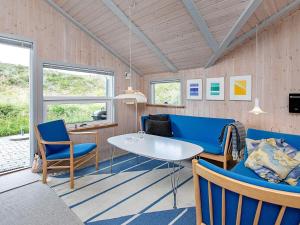 8 person holiday home in Henne