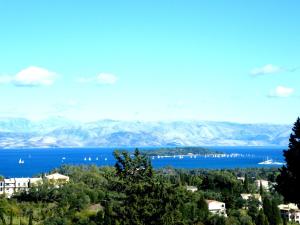 Stone Studio in Nature with view to Corfu town!