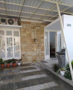 Alysahouse - 2 Bedrooms, Dekat JTP3