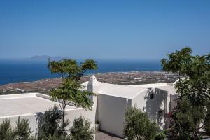 Splendour Resort Santorini Greece