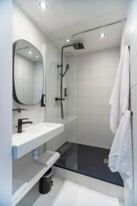 Hotels Monsieur Miot Concept Hotel - Bastia centre : photos des chambres