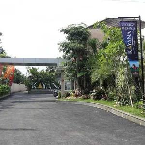 Alysahouse - 2 Bedrooms, Dekat JTP3