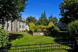 Home From Home Aberdeen  Claremont Gardens