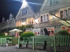 Old Fleece Apartments - Ebley