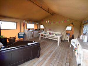 Carrs Hill Luxury Safari Tents
