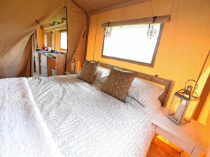 Carrs Hill Luxury Safari Tents