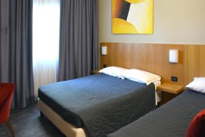 Dreibettzimmer mit Dusche