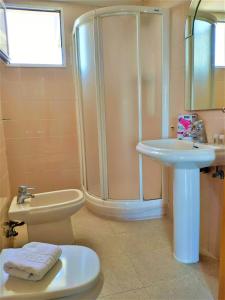 Apartment with Sea View room in Pintor Rosales Segunda Linea de Playa by Sonneil Rentals