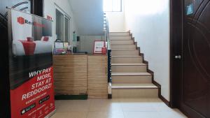 RedDoorz @ Golite Washington