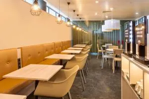 B&B HOTEL e Apartamentos Felgueiras - 蒙丁-迪巴什图