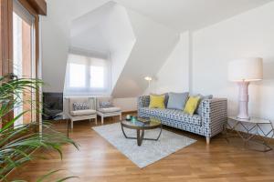 Apartamento boutique con terraza y vistas al mar. Porto Vilanova