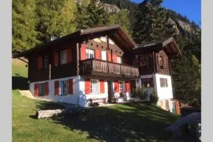 Idyllisches Chalet inmitten der Walliser Bergwelt - Naters