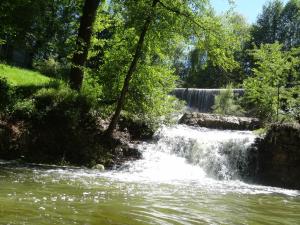 Hotels Hostellerie Restaurant Les Gorges de l'Aveyron : photos des chambres